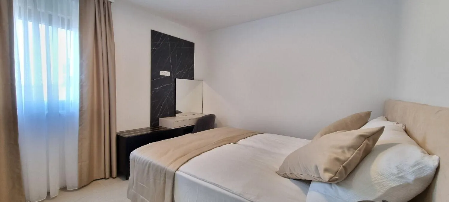 Apartments Mark 2 - 100 M From Sea Medulin 0*,  Croatia