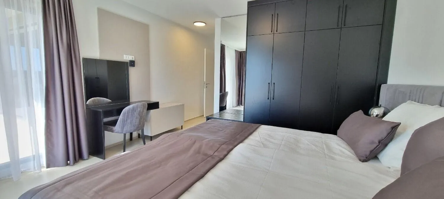 Apartments Mark 2 - 100 M From Sea Medulin