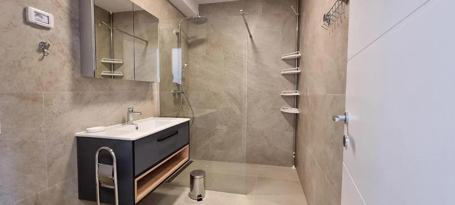 Apartments Mark 2 - 100 M From Sea Medulin Croatia