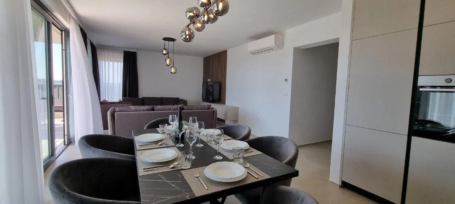 Apartments Mark 2 - 100 M From Sea Medulin 0*,  Croatia