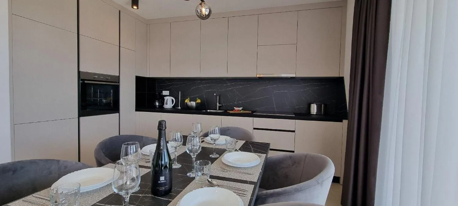 Apartments Mark 2 - 100 M From Sea Medulin 0*,
