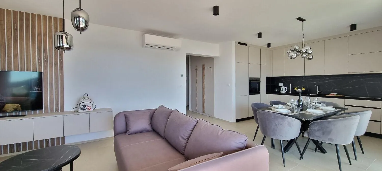 Apartments Mark 2 - 100 M From Sea Medulin